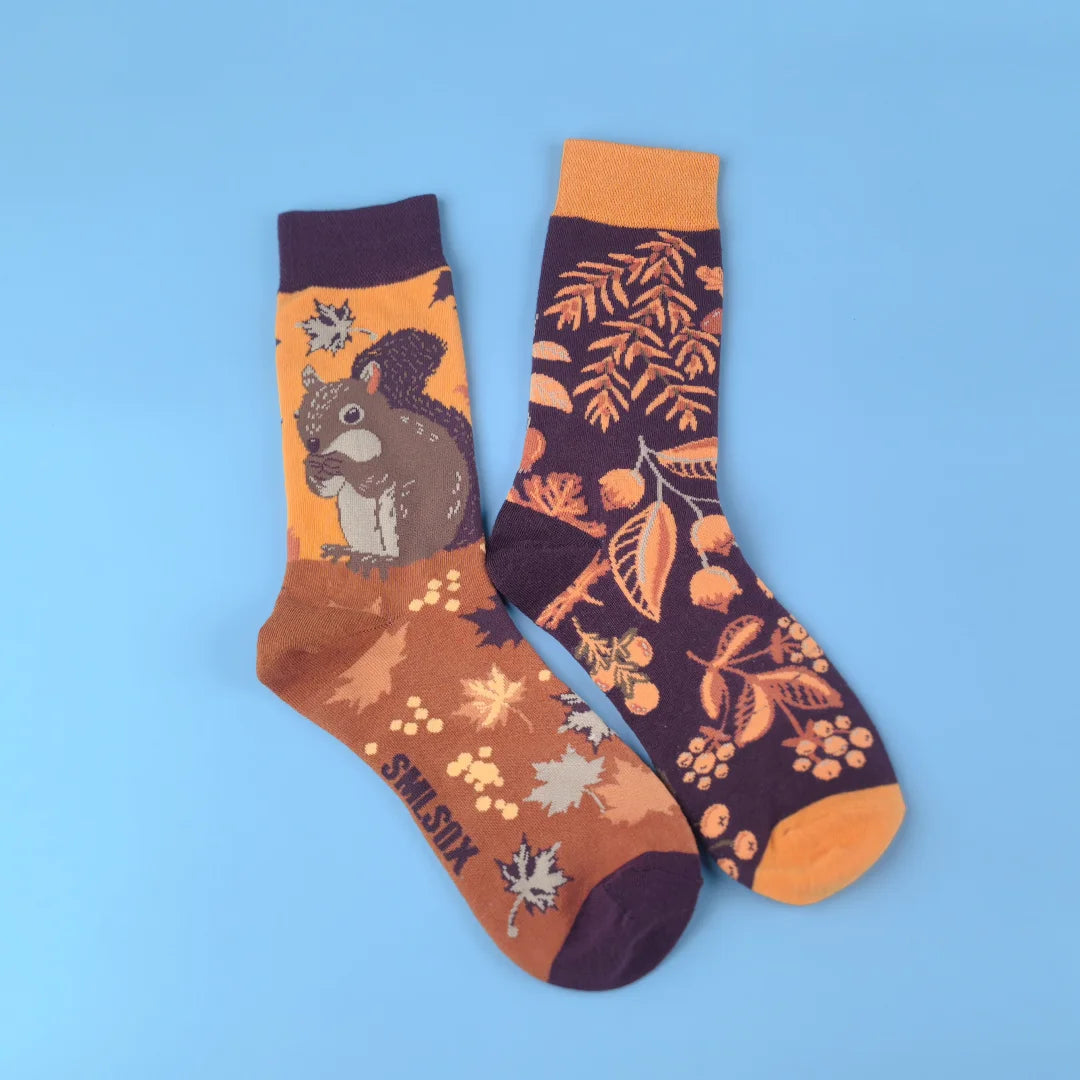 Cotton Blend Squirrel Pattern Mid Calf Unisex Socks - 5