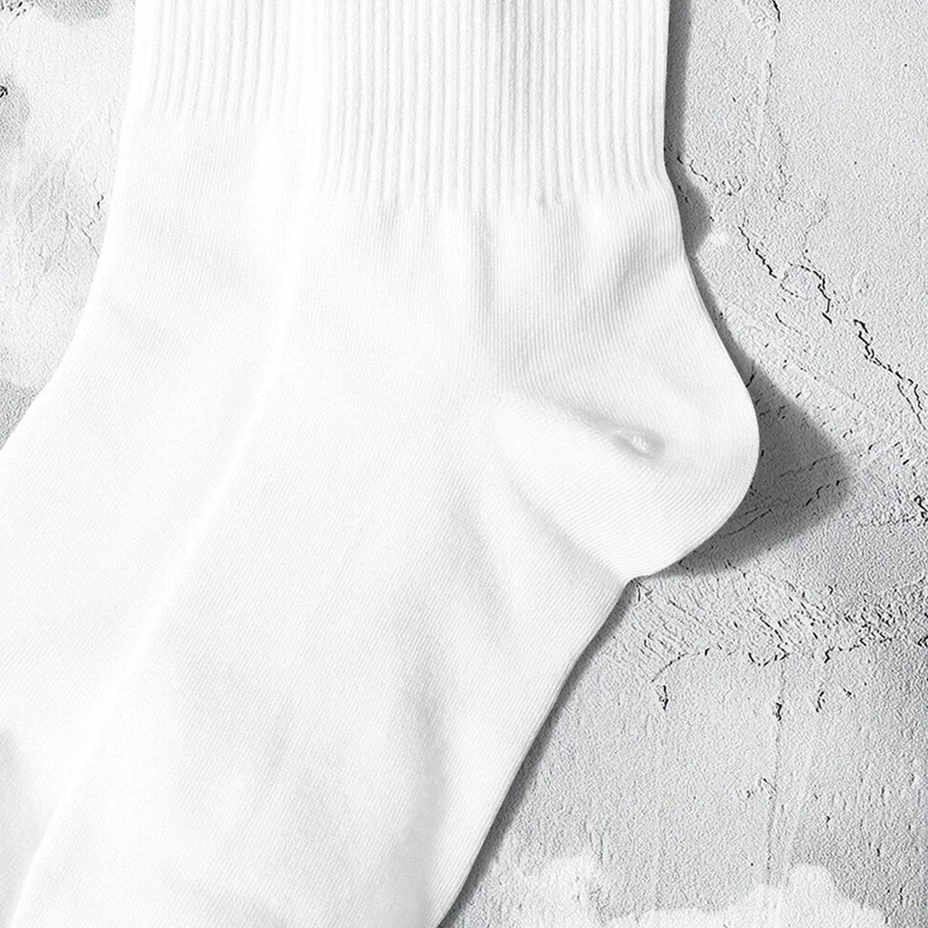 Polyester Elastane Women Crew Socks With Lettering