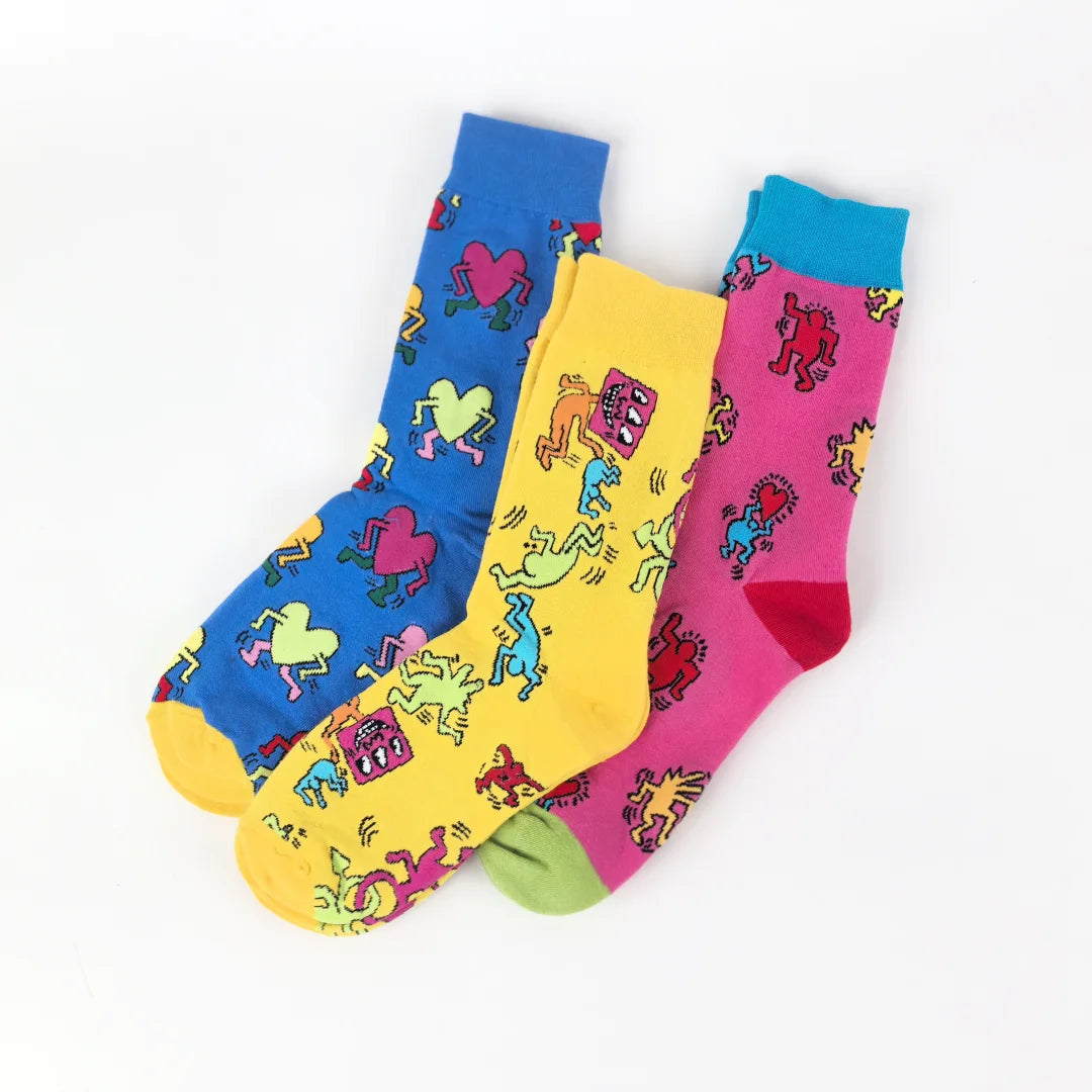 Cotton Blend Artistic Graffiti Pattern Mid Calf Unisex Socks - 4