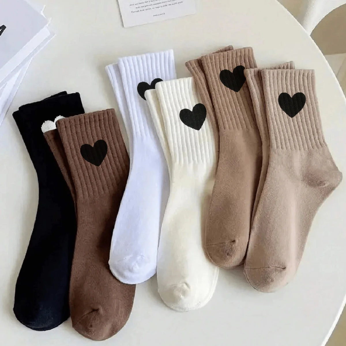 Polyester Elastane Heart Pattern Mid Tube Casual Socks