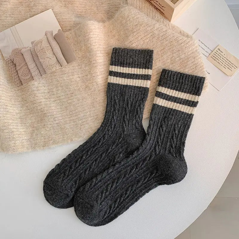 Polyester Elastane Striped Mid Tube Socks