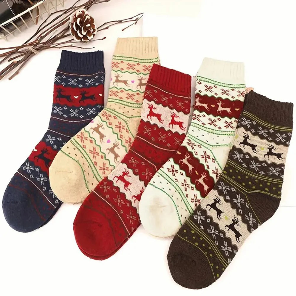 Polyester Elastane Blend Printed Mid Tube Winter Socks