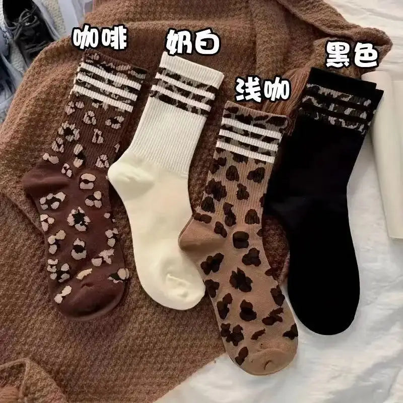 Polyester Leopard Print Mid Calf Casual Socks