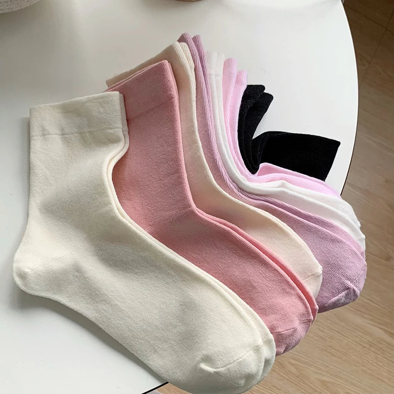 Polyester Blend Middle Tube Casual Socks