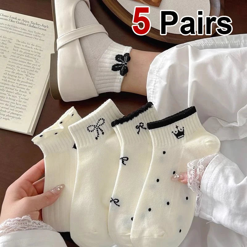Polyester Elastane Blend Butterfly Print Women Casual Socks - 10