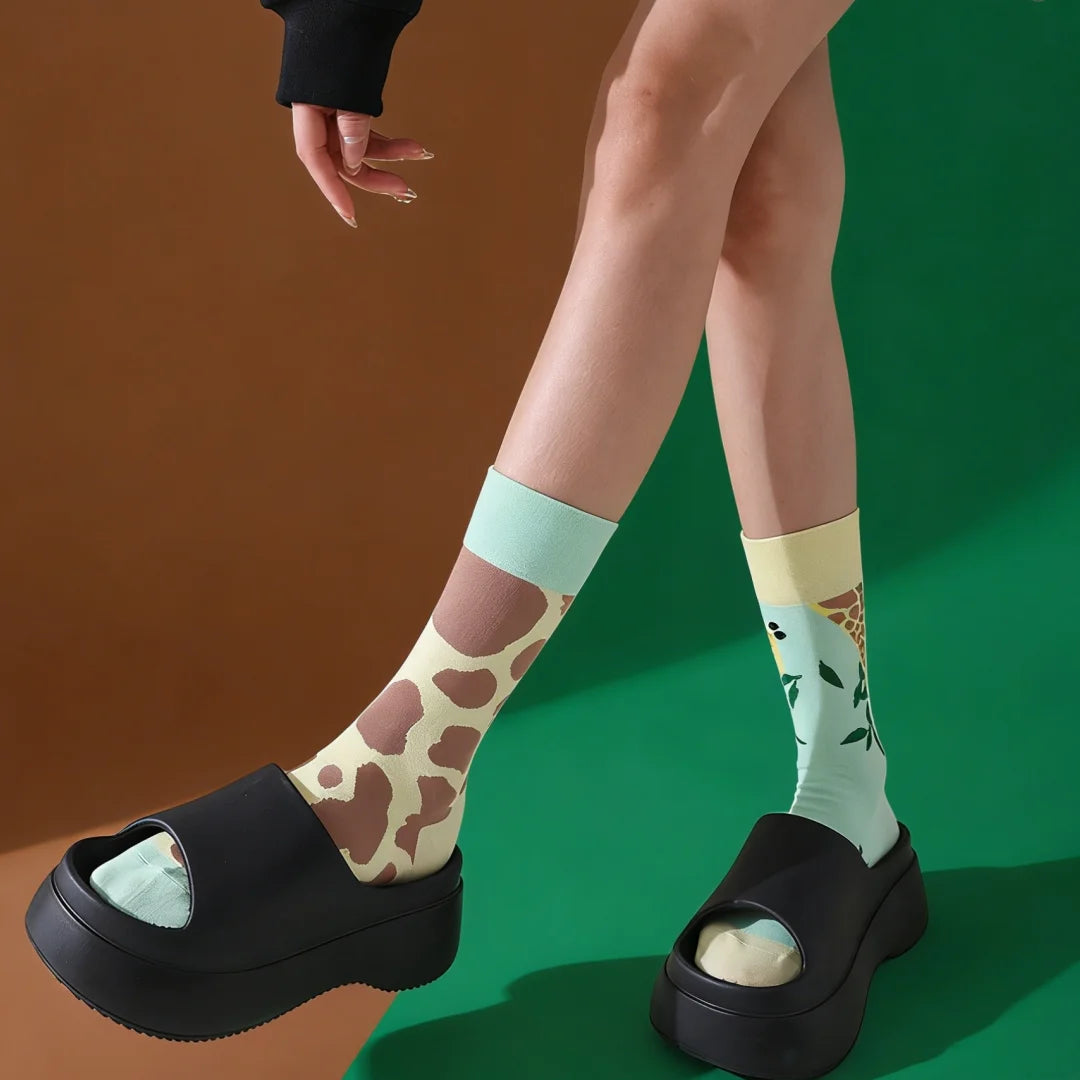Cotton Blend Giraffe Print Casual Mid Calf Socks