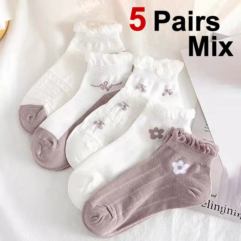 Polyester Blend Floral Pattern Casual Low Tube Socks