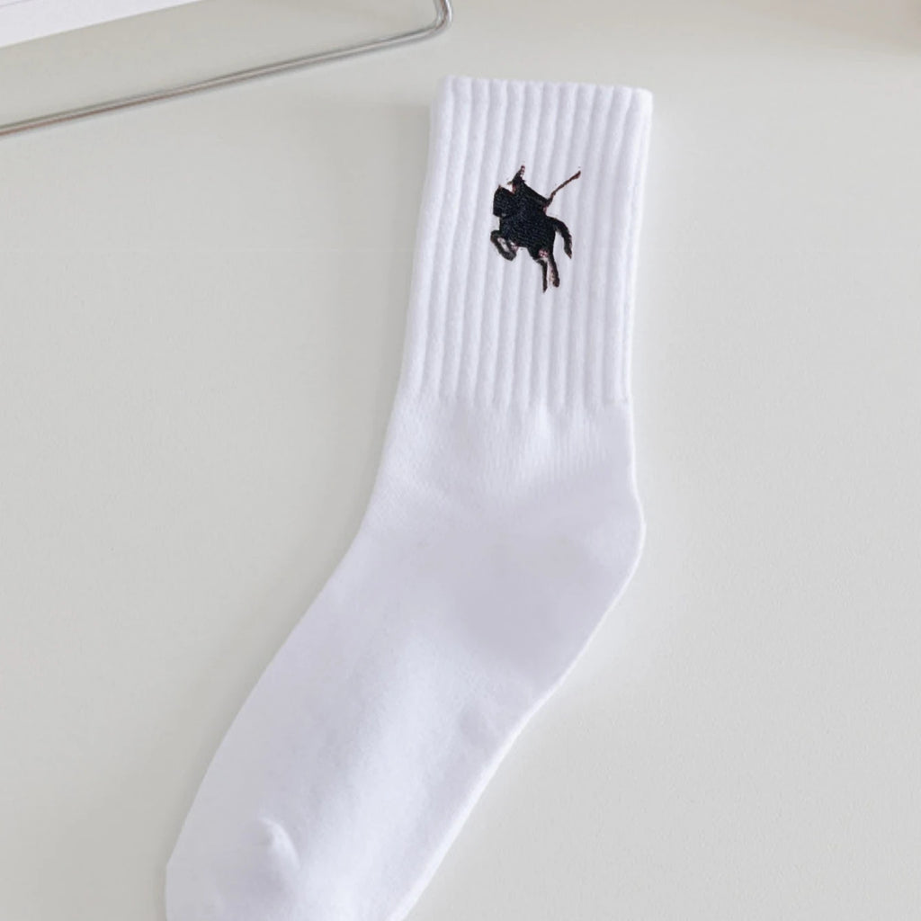 Polyester Elastane Crew Socks Embroidered Casual Socks