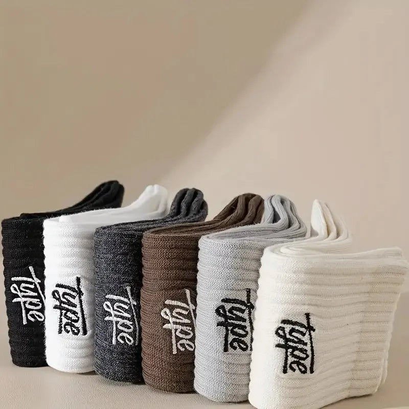 Polyester Elastane Blend Crew Socks Breathable Sweat Absorbing