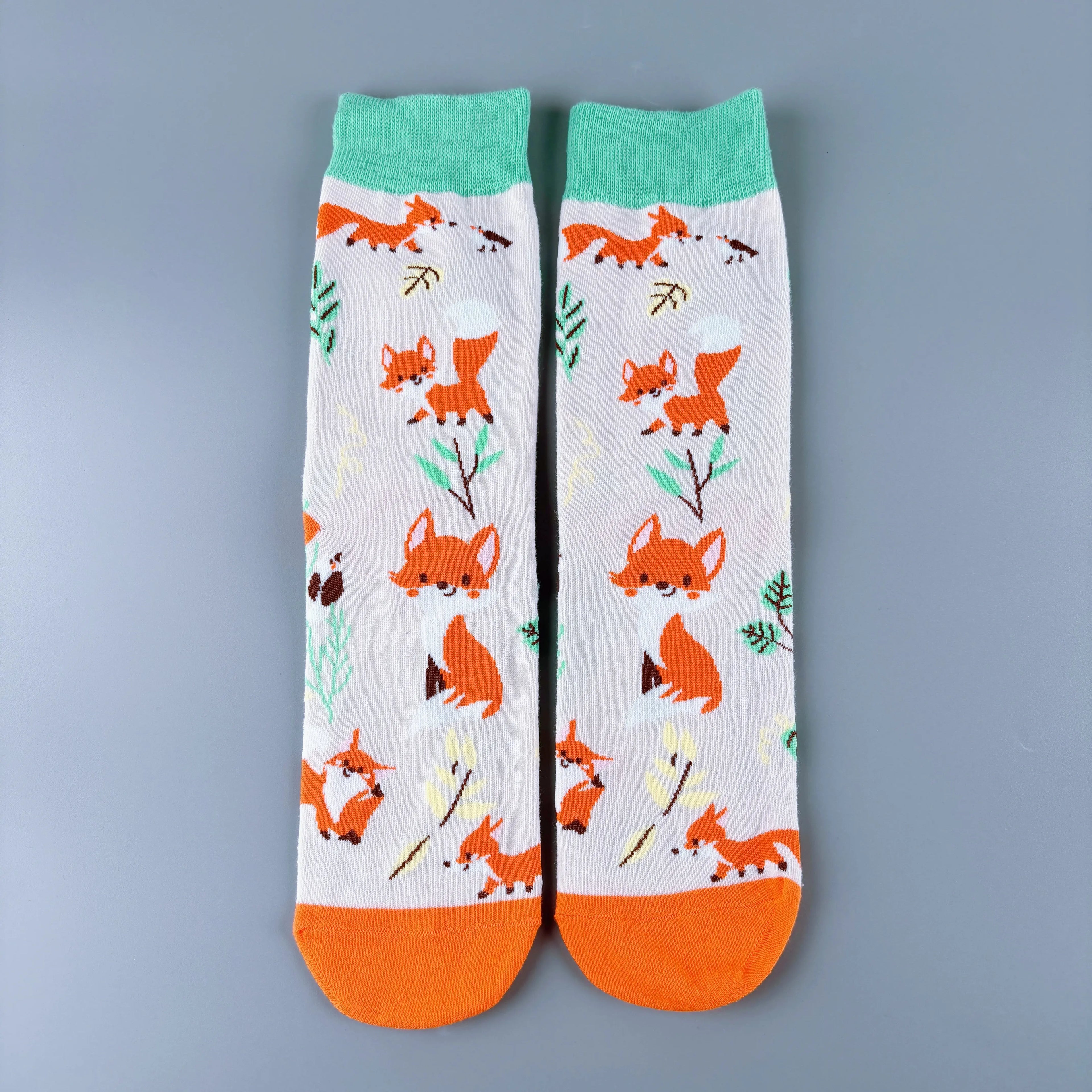 Cotton Blend Fox Pattern Casual Mid Tube Socks