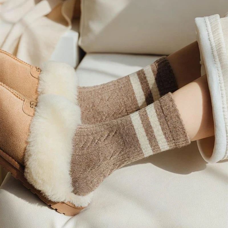 Polyester Elastane Striped Mid Tube Socks