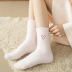 Polyester Elastane Plush Heart Print Mid Tube Socks