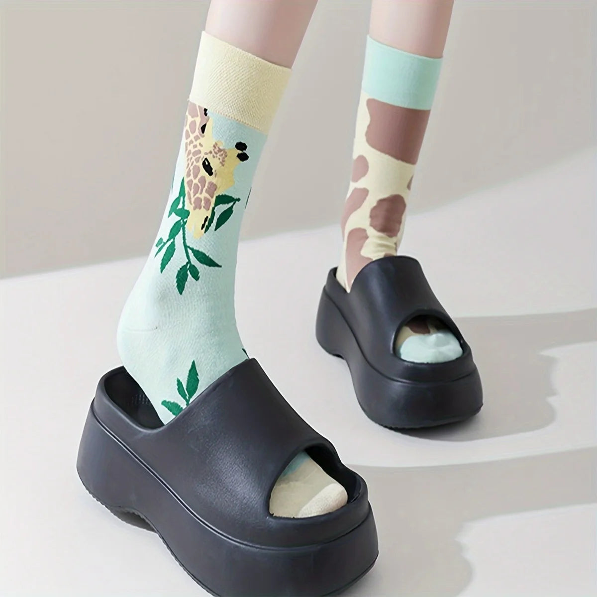 Cotton Blend Giraffe Print Mid Calf Socks - 4