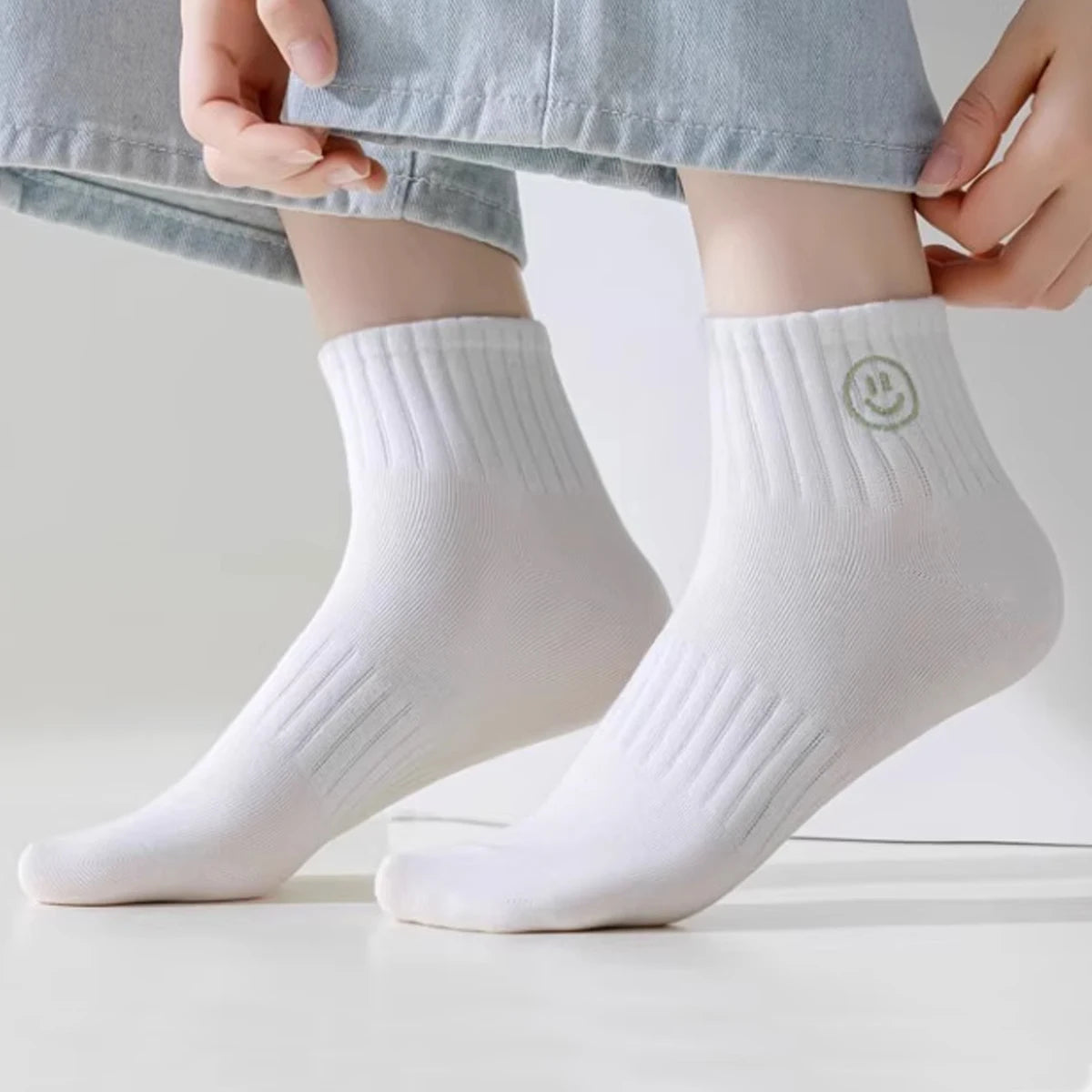 Polyester Elastane Smiling Face Ankle Socks - 3