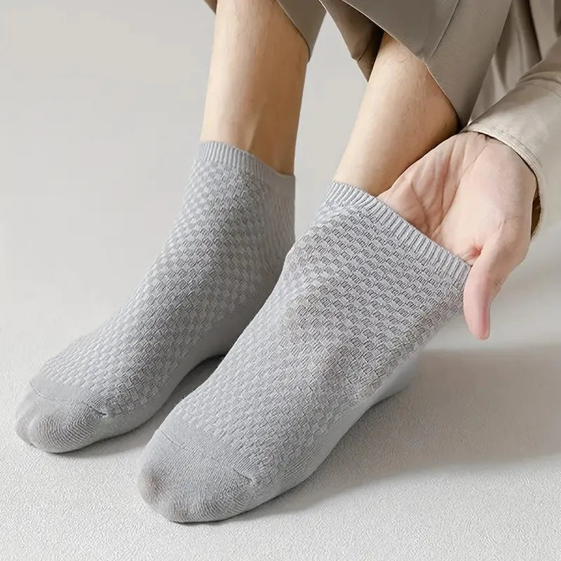 Bamboo Fiber Men Ankle Socks Breathable Casual Footwear