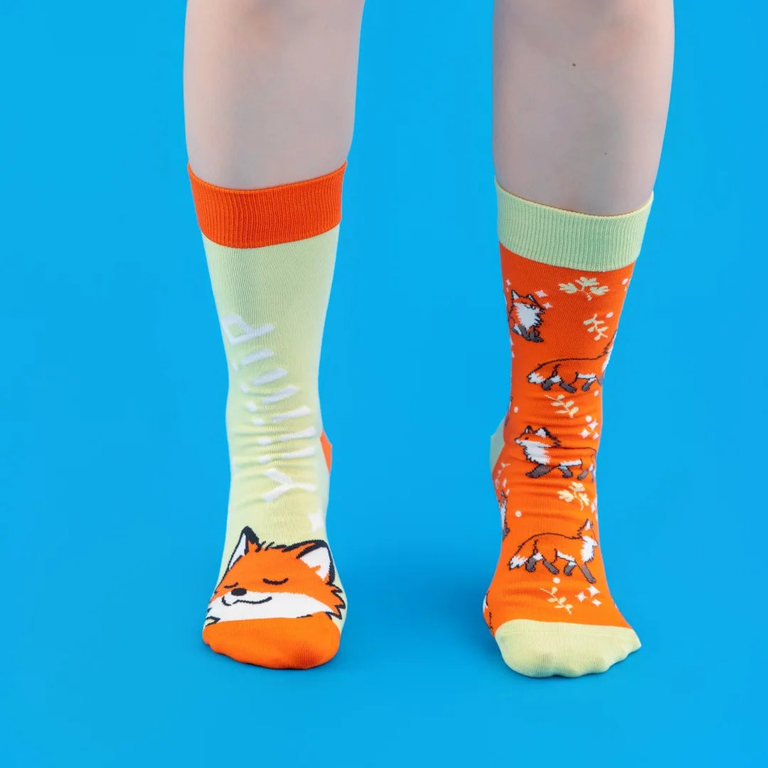 Cotton Blend Cartoon Fox Pattern Mid Calf Socks - 3