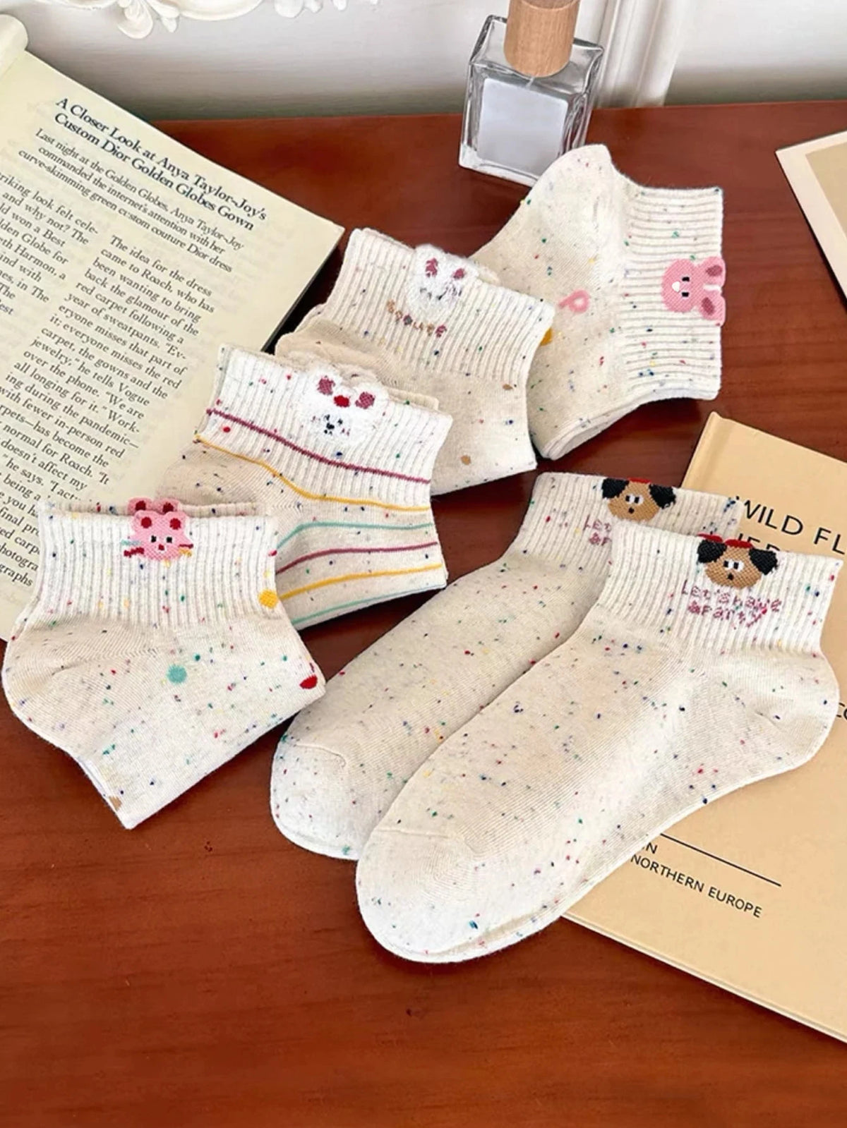 5 Pairs Women Polyester Elastane Low Tube Casual Cartoon Ankle Socks