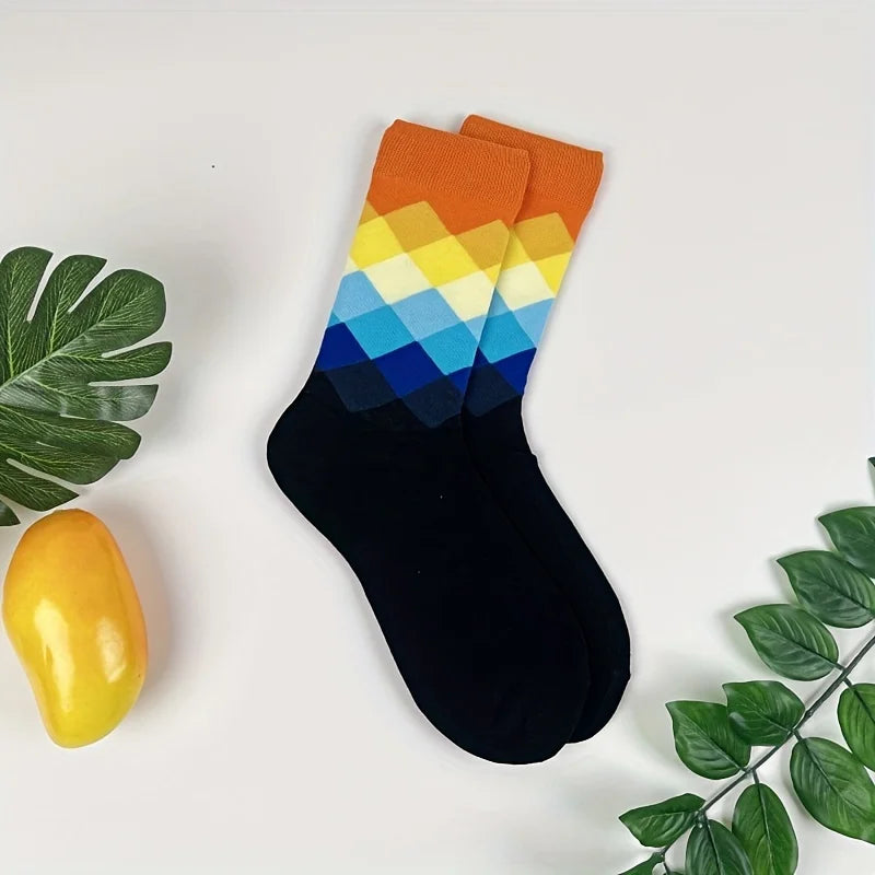 Cotton Blend Mid Calf Gradient Diamond Pattern Casual Socks