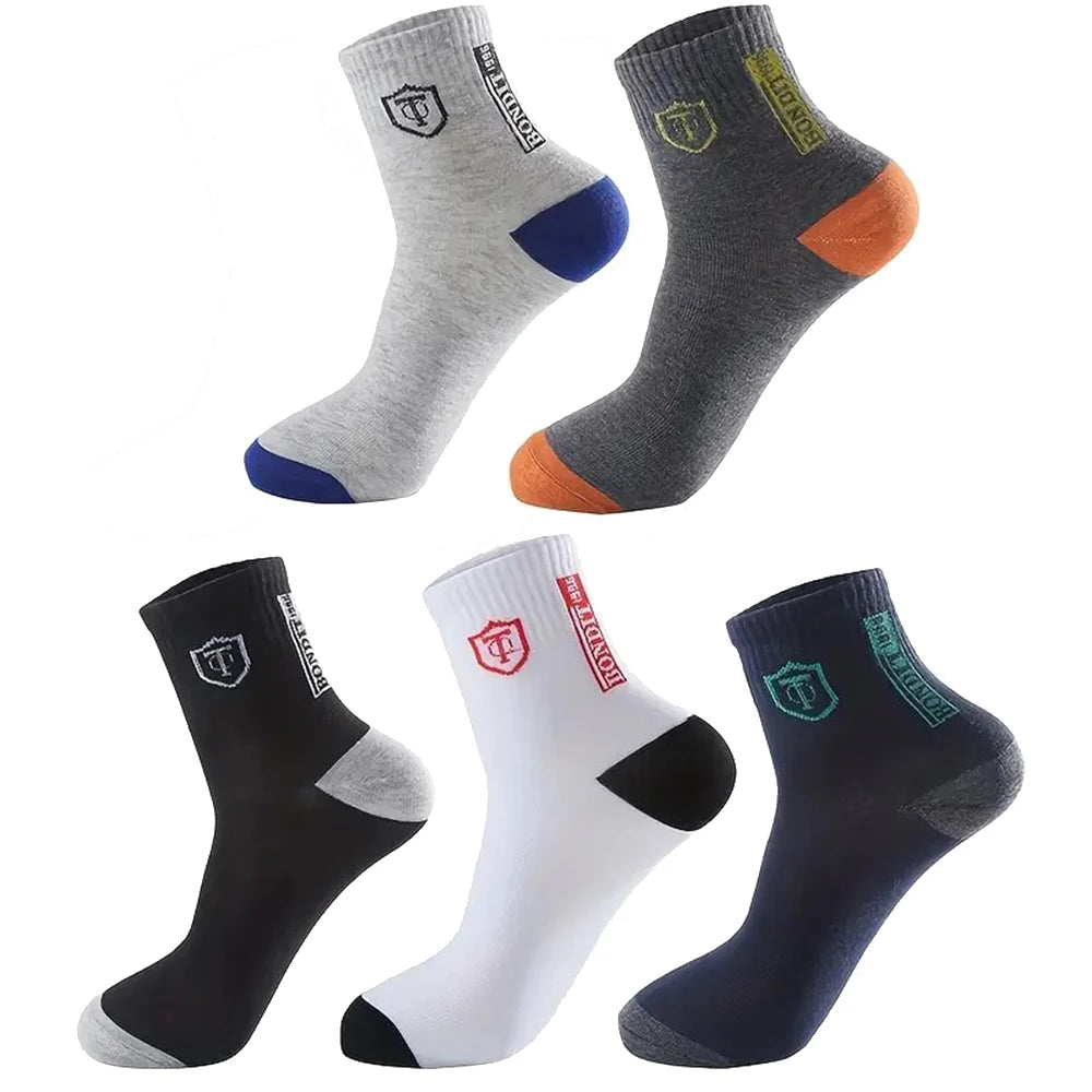 Polyester Elastane Blend Crew Socks Breathable Casual Footwear