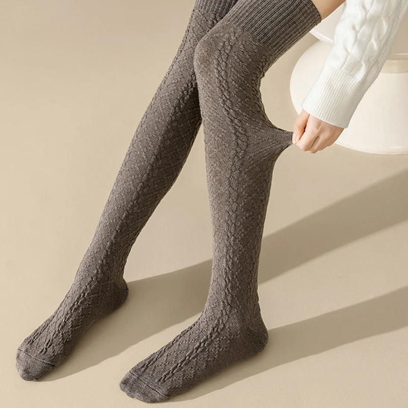 Wool Blend Knit Knee High Socks - 9