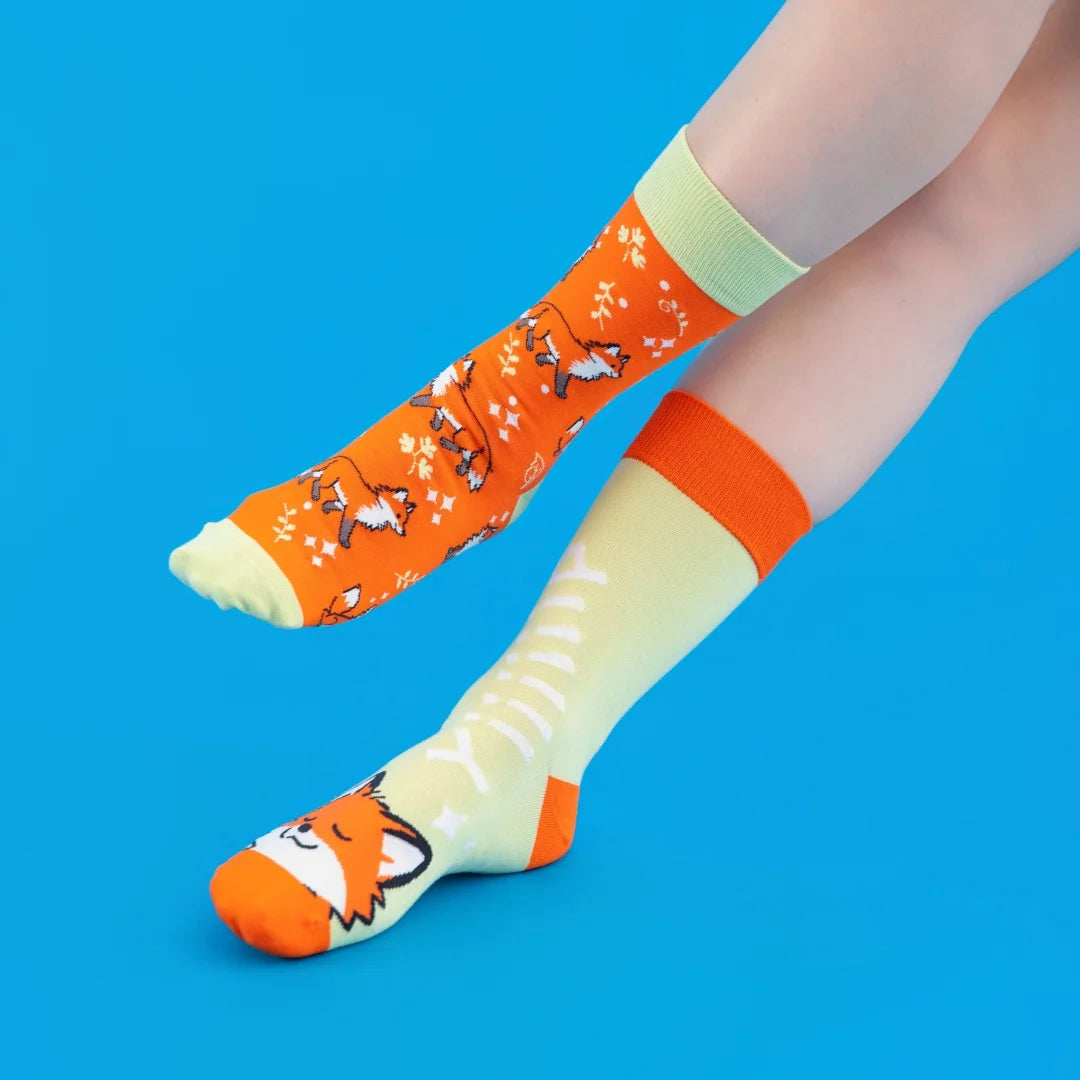 Cotton Blend Cartoon Fox Pattern Mid Calf Socks - 2