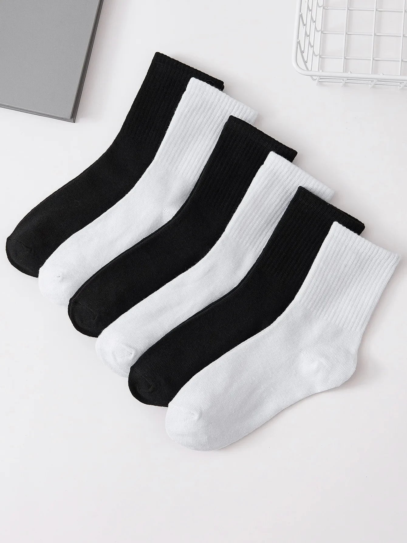 Polyester Spandex Blend Casual Dress Socks - 17