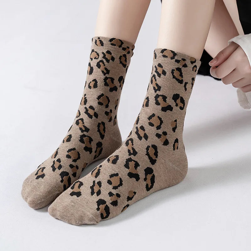 Polyester Elastane Leopard Print Casual Crew Socks - 4