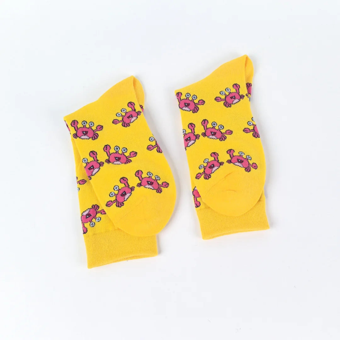 Yellow Cotton Blend Crab Pattern Casual Crew Socks