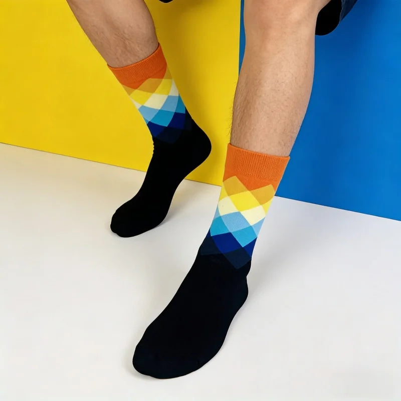 Cotton Blend Mid Calf Gradient Diamond Pattern Casual Socks