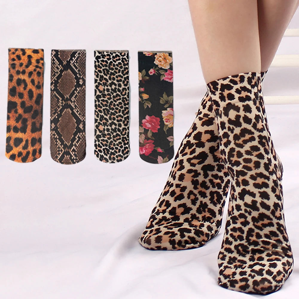4 Pairs Womens Nylon Elastane Leopard Print Casual Socks