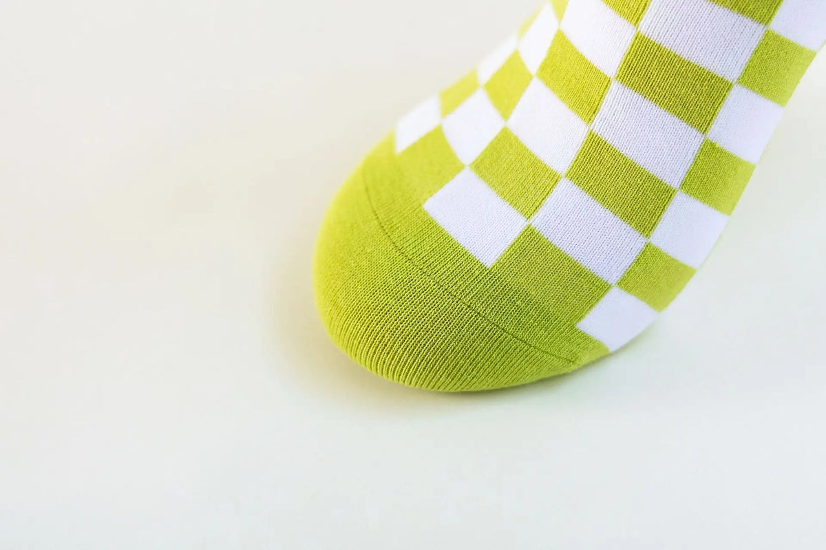 Cotton Blend Plaid Pattern Mid Tube Unisex Socks
