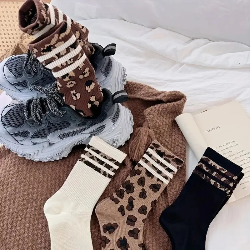 Polyester Leopard Print Mid Calf Casual Socks - 10