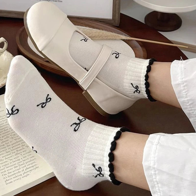 Polyester Elastane Blend Butterfly Print Women Casual Socks - 5