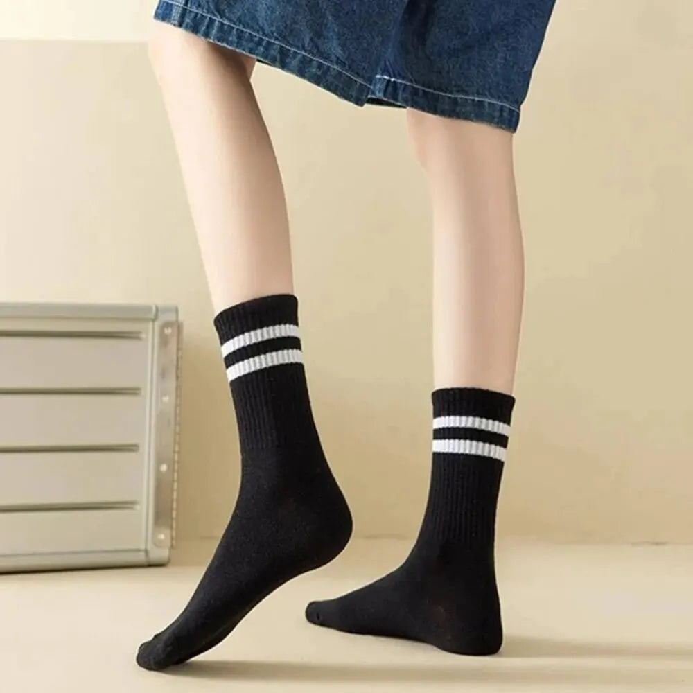 Polyester Elastane Blend Women Mid Tube Sports Socks - 4