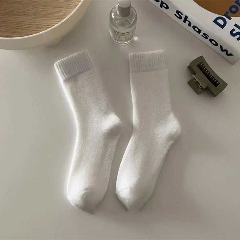 Thick Polyester Elastane Thermal Socks for Winter Warmth