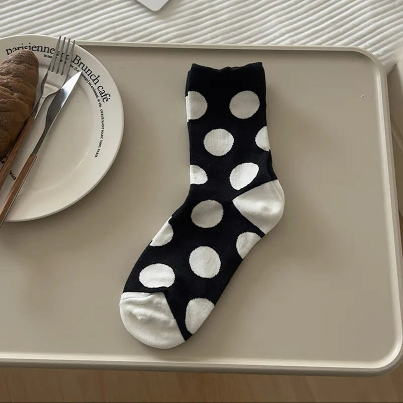 Cotton Polka Dot Mid Tube Casual Socks - 10