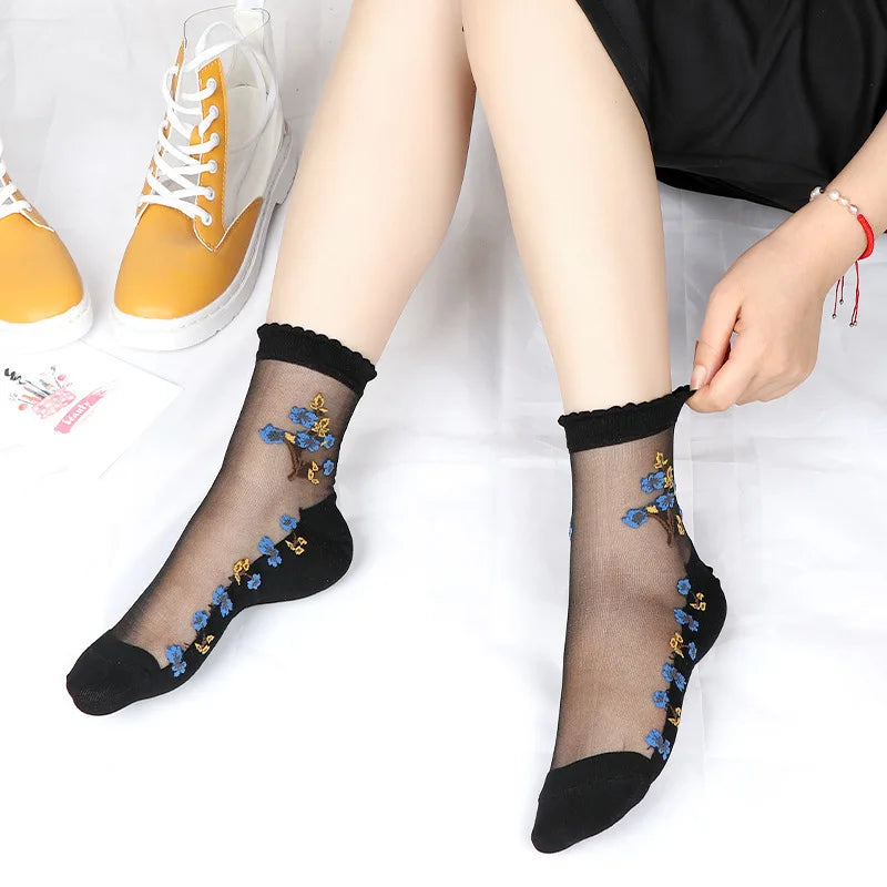 Floral Print Mid Tube Polyester Blend Socks