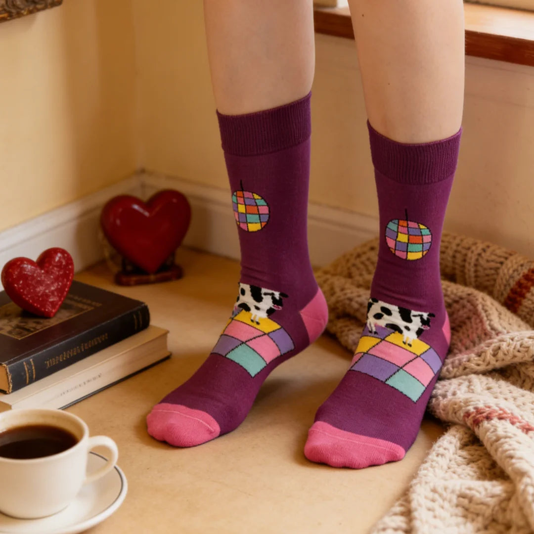 Cotton Blend Dancing Cow Pattern Mid Tube Casual Socks - 1
