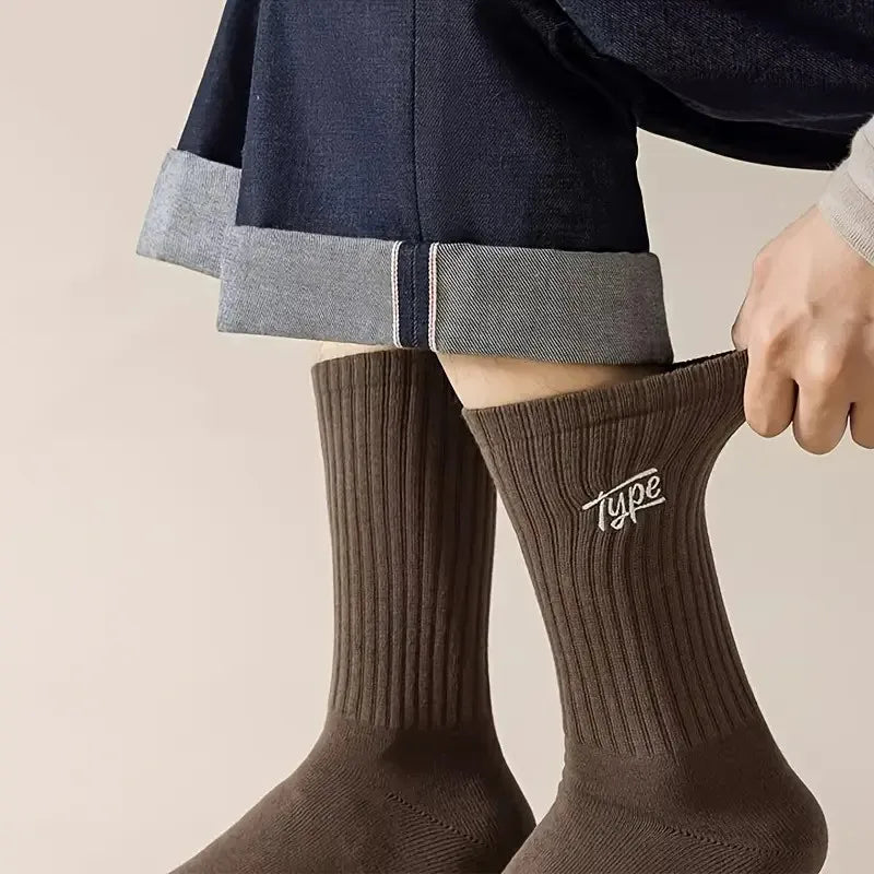 Polyester Elastane Blend Crew Socks Breathable Sweat Absorbing