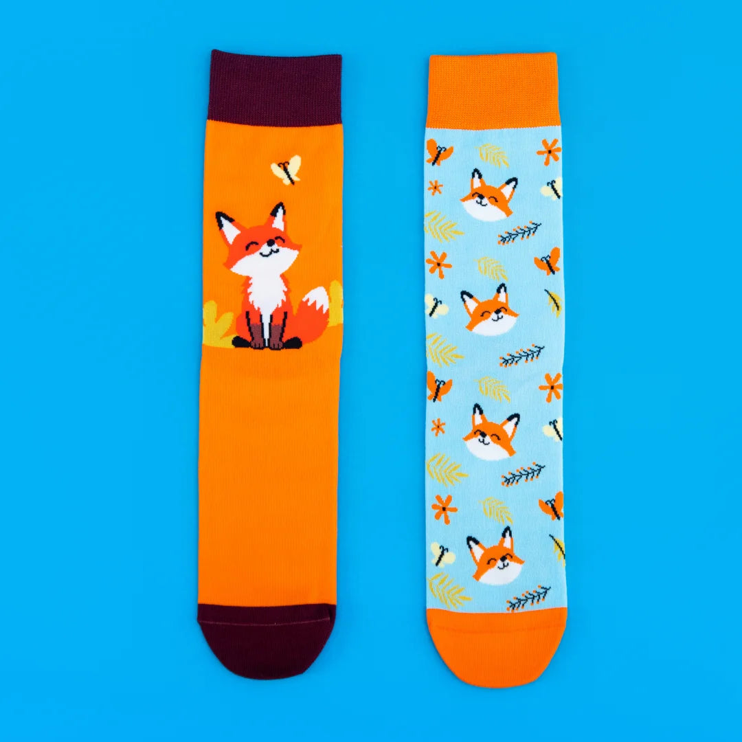 Cotton Blend Fox Pattern Mid Calf Unisex Socks