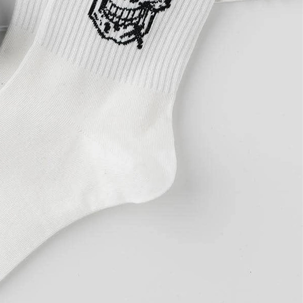Men Polyester Elastane Skull Pattern Crew Socks