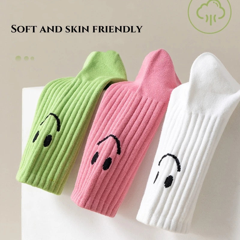Smiling Face Nylon Polyester Knit Crew Socks