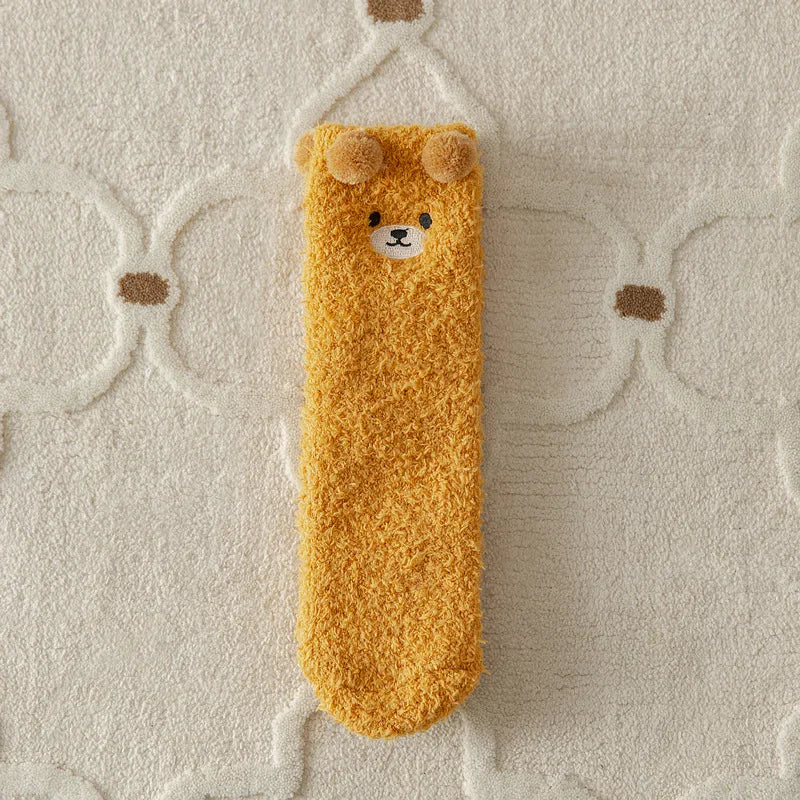 Polyester Blend Bear Cartoon Pattern Mid Tube Casual Socks