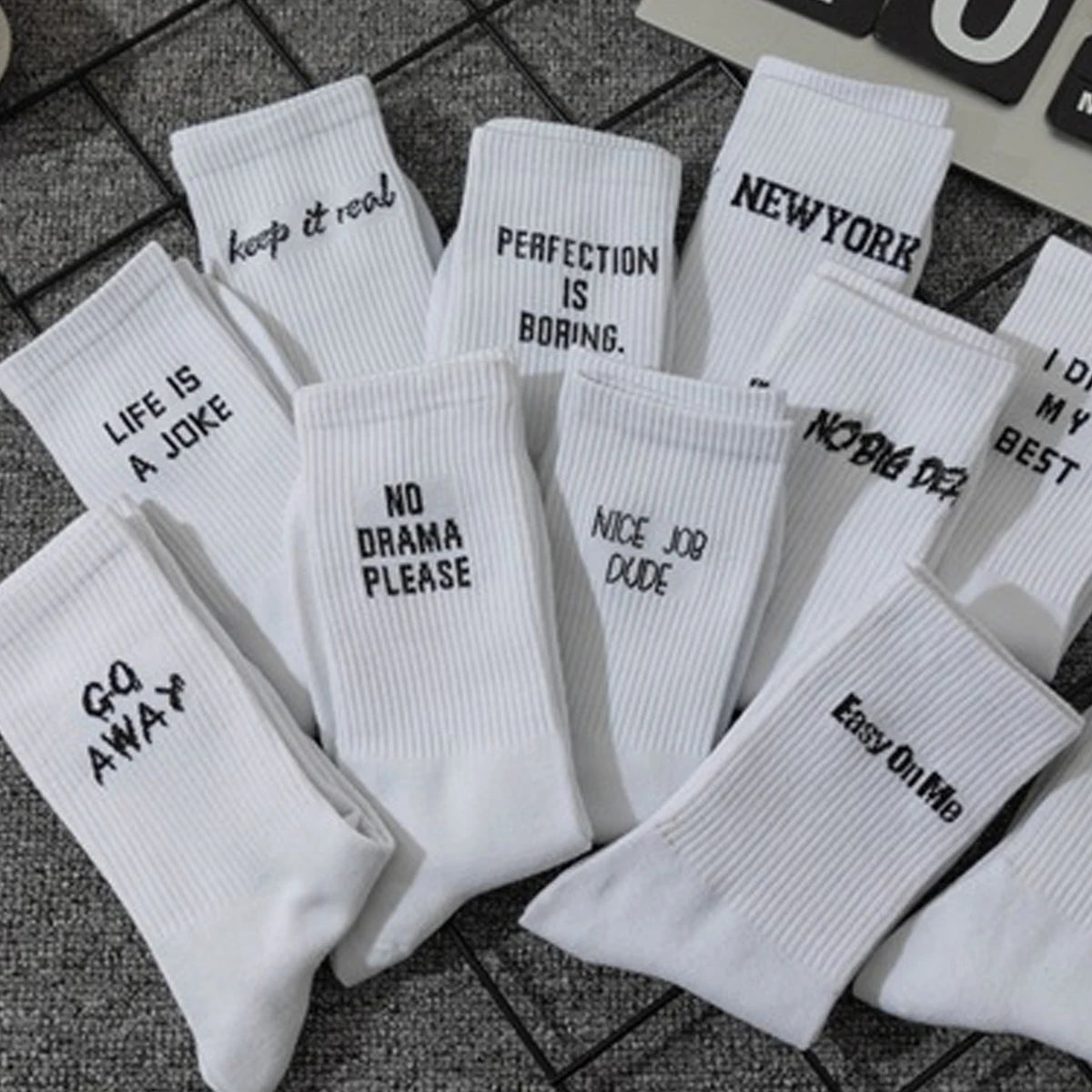 Polyester Elastane Blend Crew Socks With Letter Design - 2