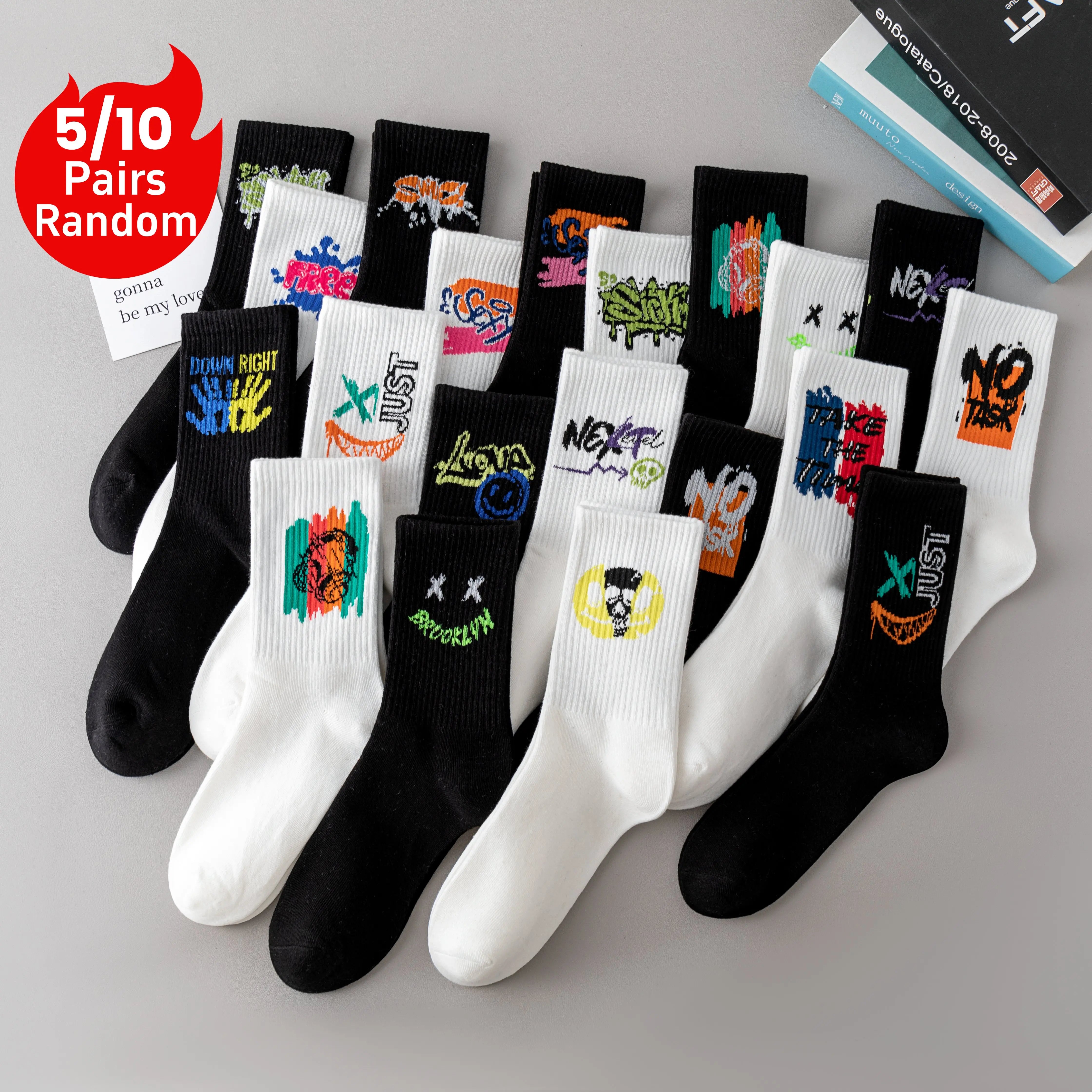 Polyester Elastane Crew Socks Graffiti Pattern Casual Footwear - 1