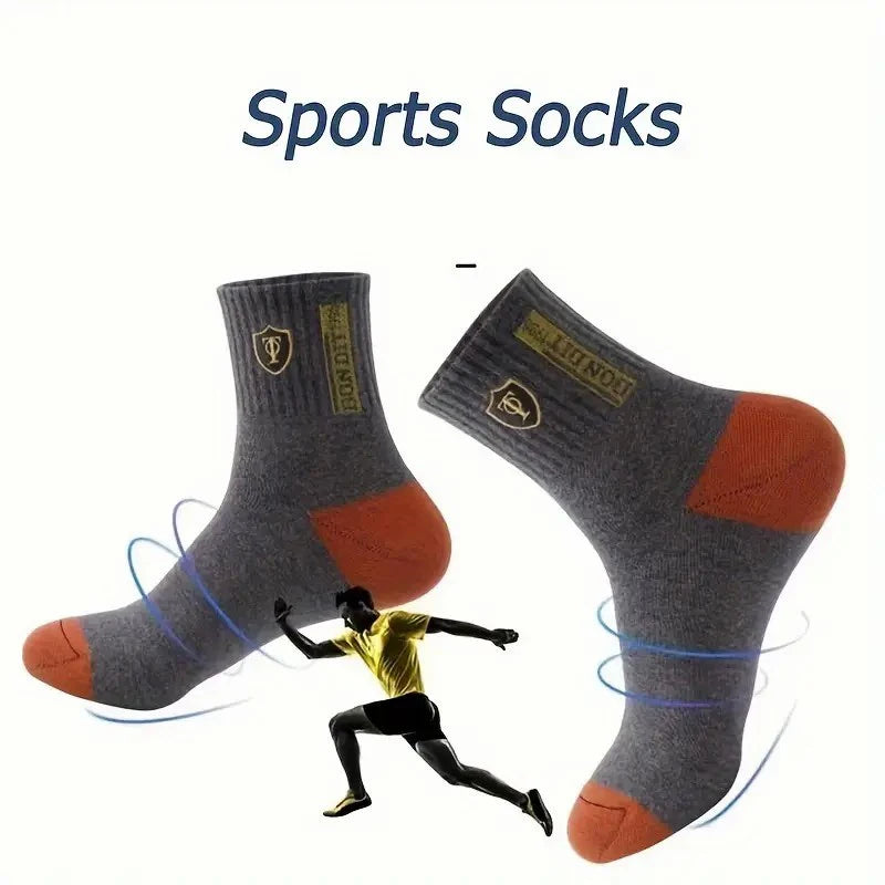 Polyester Elastane Blend Crew Socks Breathable Casual Footwear