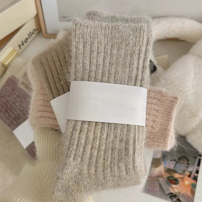 Polyester Elastane Warm Winter Mid Tube Socks