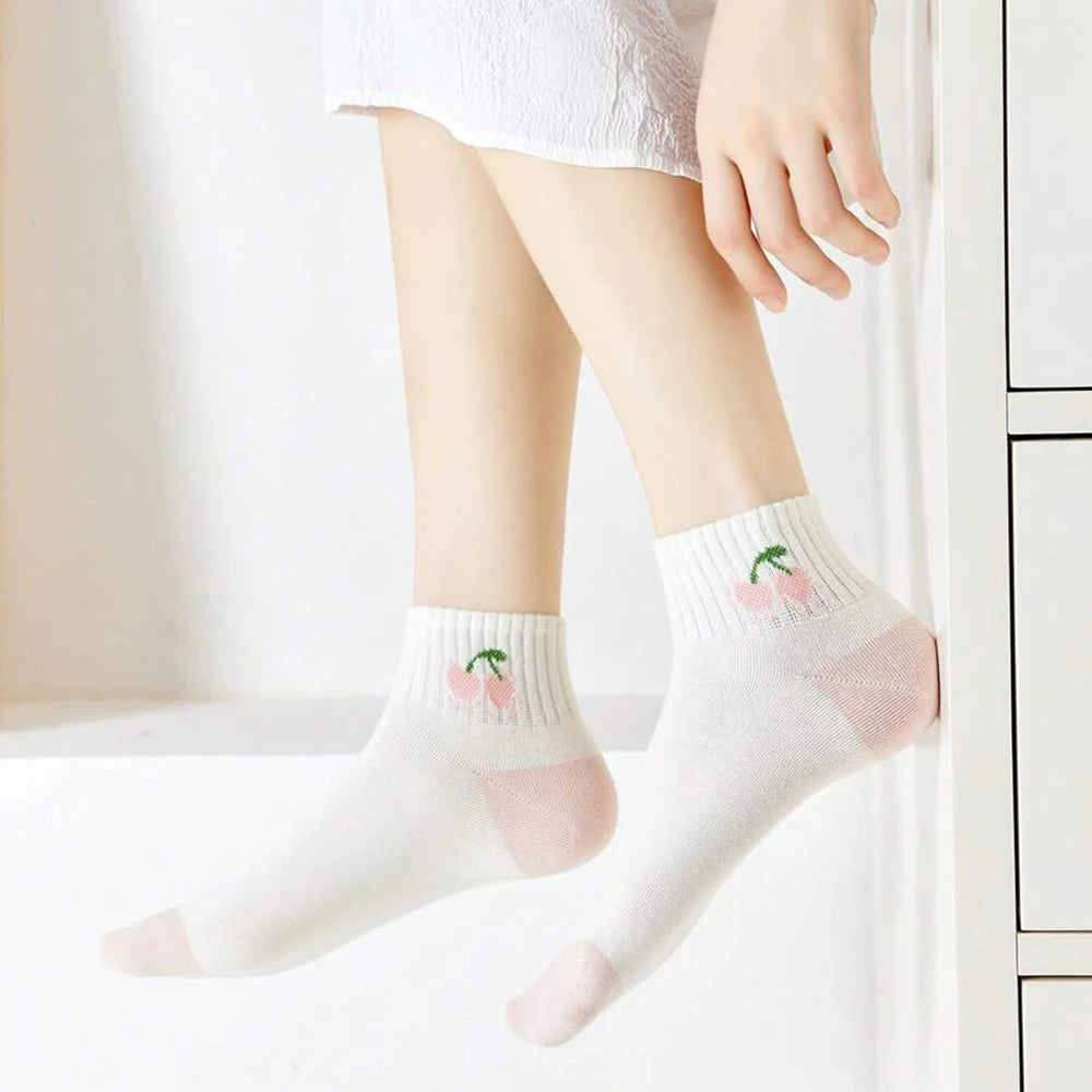 Polyester Elastane Women Low Cut Cartoon Pattern Ankle Socks