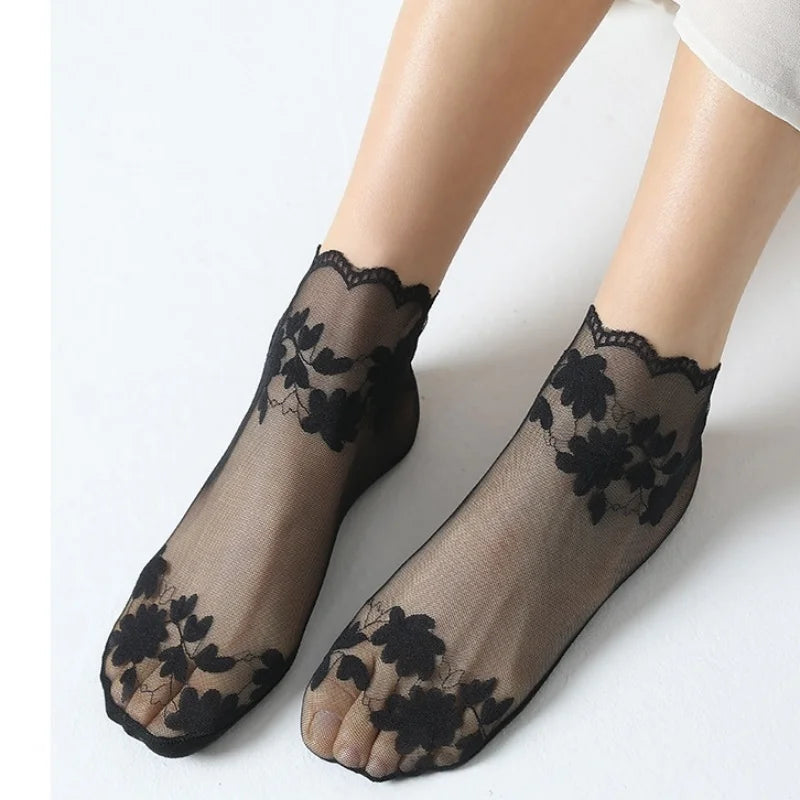 Floral Lace Low Tube Womens Socks