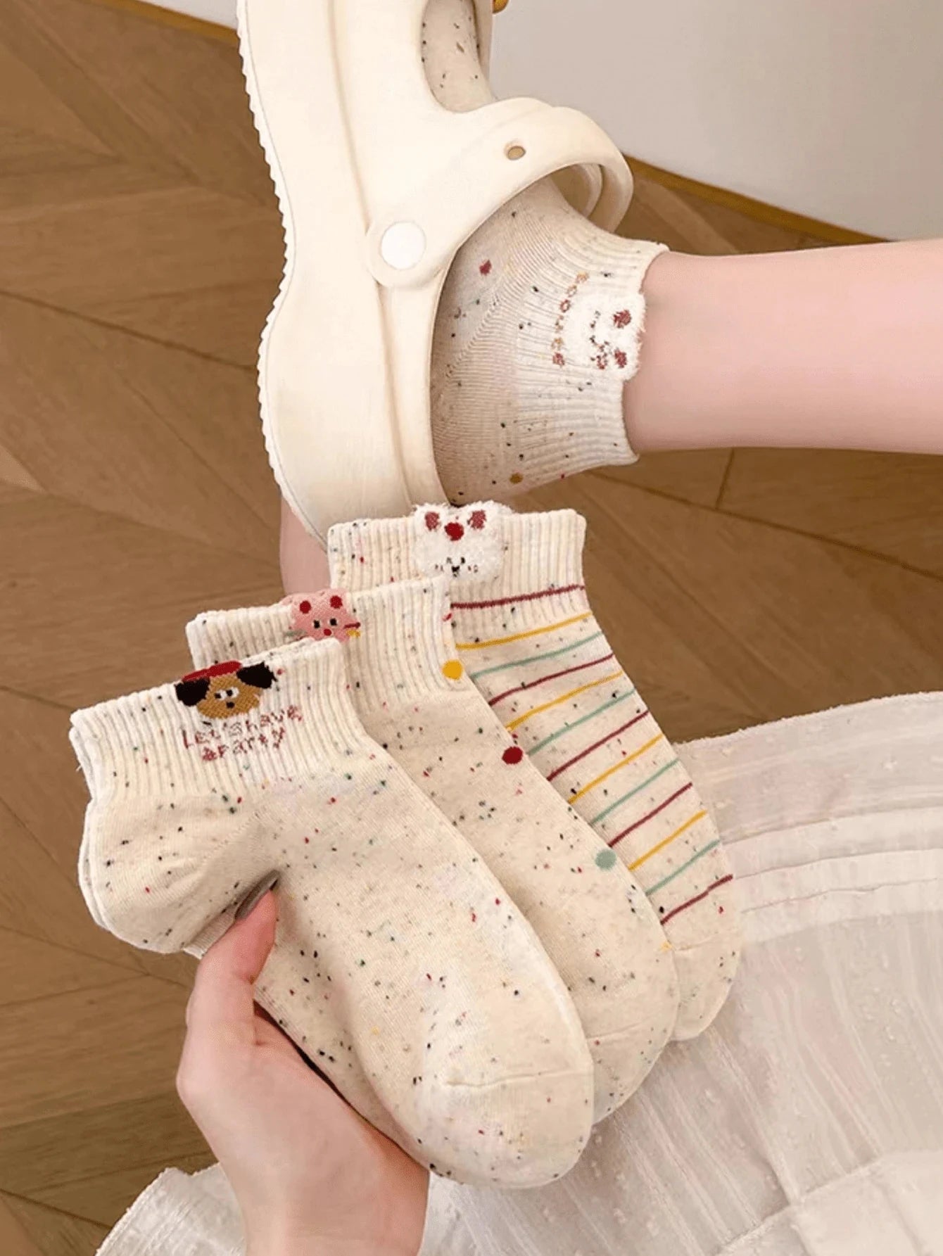 5 Pairs Women Polyester Elastane Low Tube Casual Cartoon Ankle Socks - 4